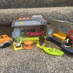Fisher Price Little People Camper