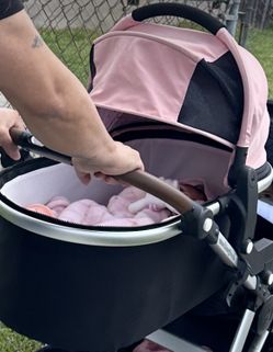 Mocking bird bassinet