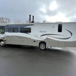 4 super slides 30K ORIGINAL MILES !!! Like new class a RV Itasca sunrise 34A