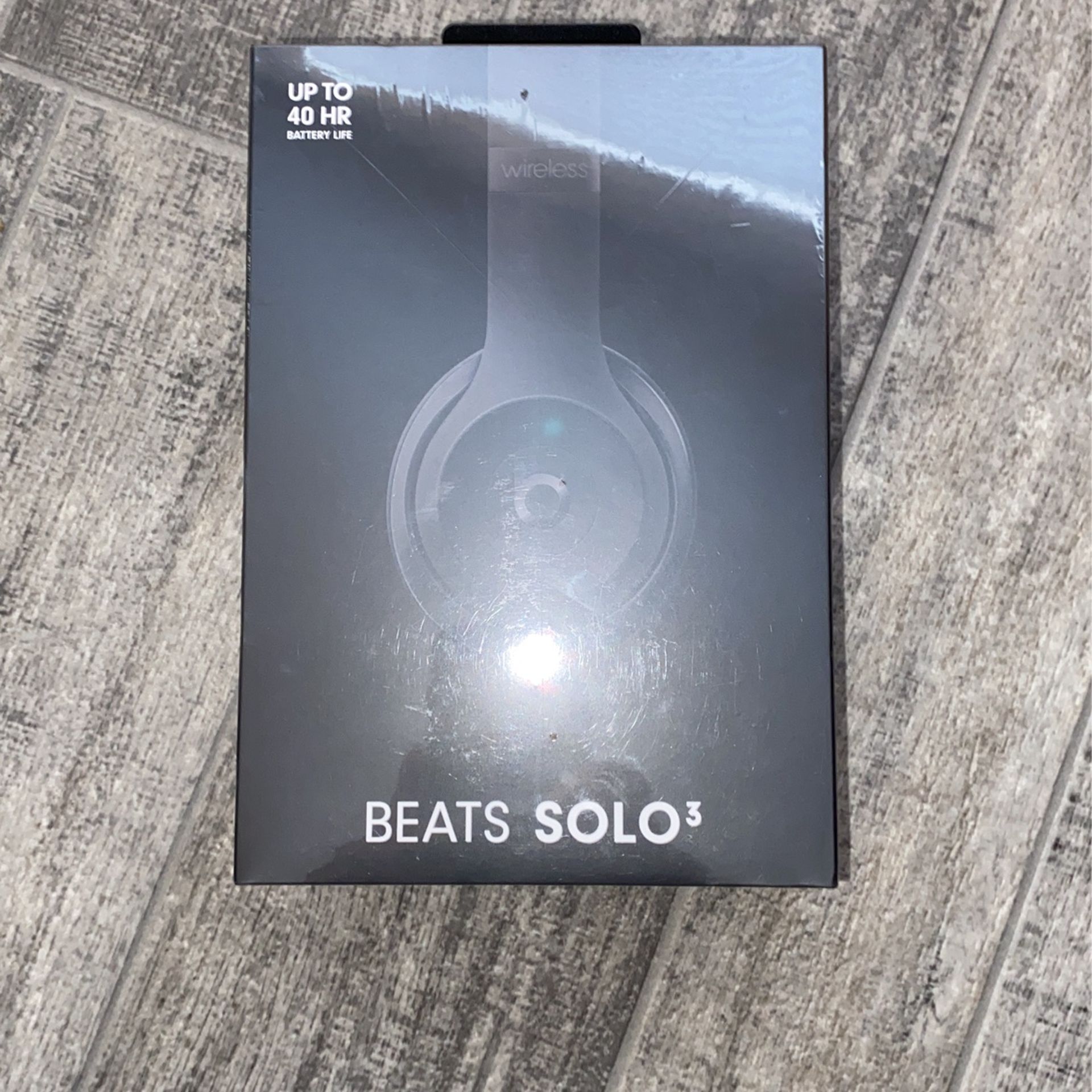 Beats SOLO3 Wireless.