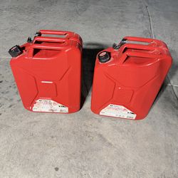 Fuel containers