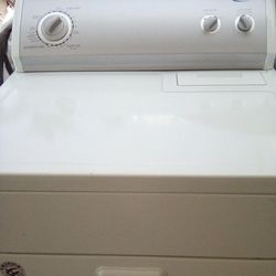 Newer Whirlpool Crosly Dryer Gas