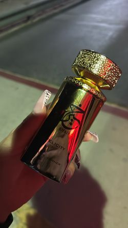 Perfume Paris corner  khair felicity