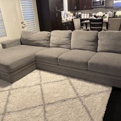 Grey l Sectional With Chaise