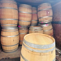 Wine Barrels & Halves 