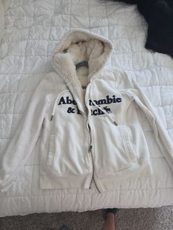 Abercrombie & Fitch Sherpa-Lined Zip-Up Hoodie