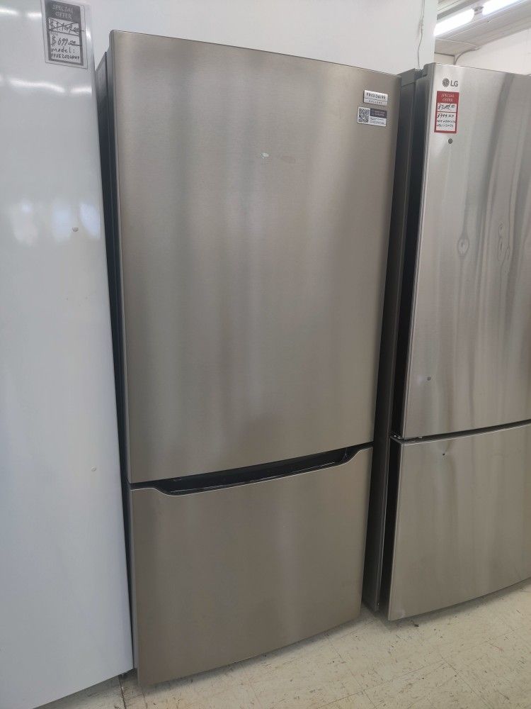 New Frigidaire
Gallery 30 in. 20.3 cu. ft. Bottom Freezer Refrigerator in Smudge-Proof Stainless Ste