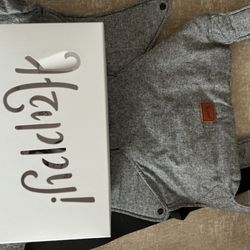 Happy! Revolution baby carrier