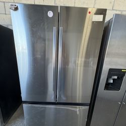 Refrigerator Open Box 