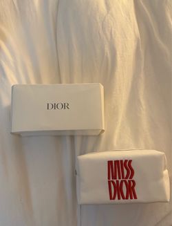 Miss Dior Pouch