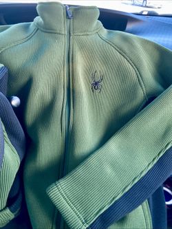 Spyder , Men ‘s Winter Jacket . Size :M .  Condition : New . 