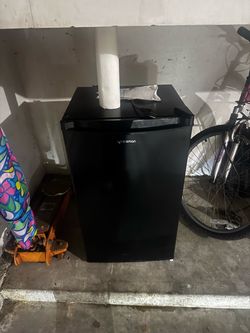 Black Small Refrigerator