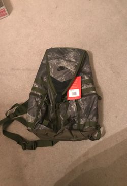 Nike SFS Recruit Olive Camouflaged Printed Training Backpack One Size BA6377-395