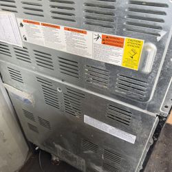 Kenmore's 74343 gas range