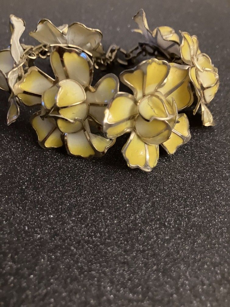 Gold Tone Yellow Floral Bracelet