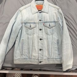 Levi’s Vintage Fit Jean Jacket 