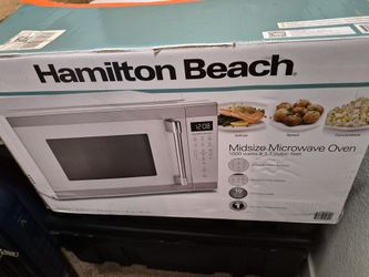 Eleven hundred watt microwave