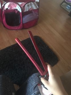 Barely used Revlon Straightener