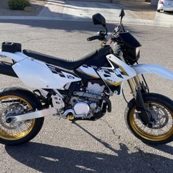 2015 Suzuki DRZ400SM