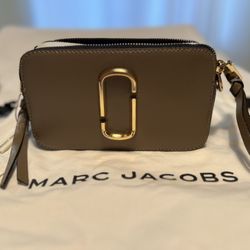 Marc Jacobs snapshot camera bag