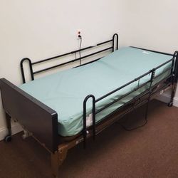 ( FREE DELIVERY) Hospital Bed / Nurse Bed