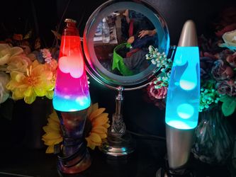 Red lava lamp