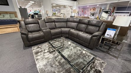 RECLINER SECTIONAL