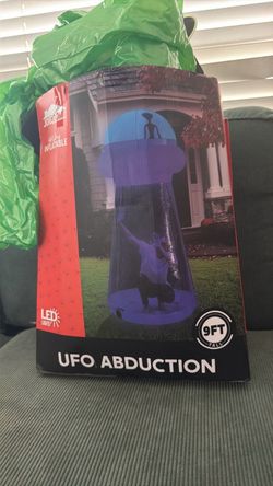 Inflatable Alien Spaceship