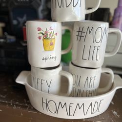  Casserole dish and Mugs