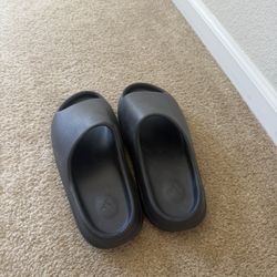 Onyx Yeezy Slides