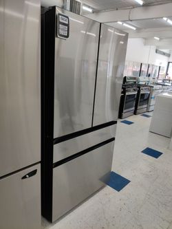 New Samsung
Bespoke 36 in. 23 cu. ft. Counter Depth 4-Door French Door Refrigerator in Stainless Ste