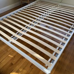 Bed Frame – Pick up this week (moving sale) 
