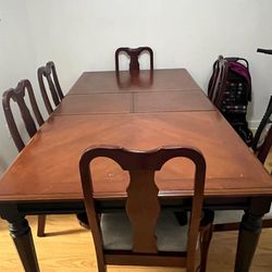 Dining Table With 8 Chairs Freshly Upholstered