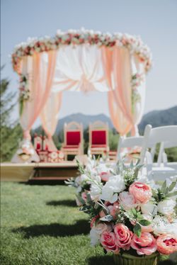 Artificial floral centerpiece