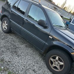 2000 Mercedes-Benz M-Class