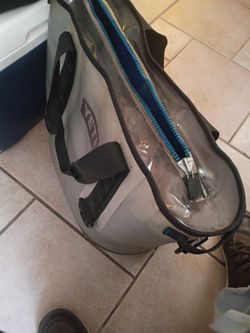 Yeti 30 qt soft cooler