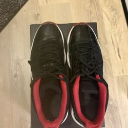 Jordan Bred 11 Low (NOT FREE)