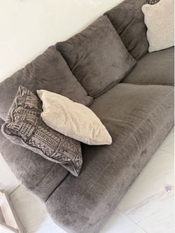 Living room set (couch and loveseat , coffee table and 2 end tables included )