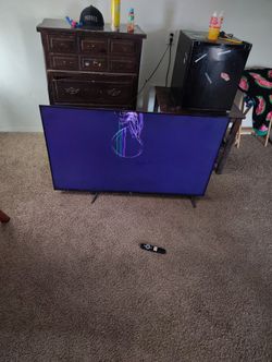 Broken 55 Inch Smart Tv
