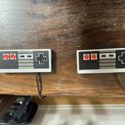 Mini Old School Nintendo