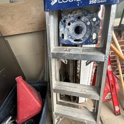 4’ Ladder