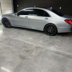 2015 Mercedes Benz S550 4Matic
