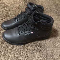 Reebok Woman’s Size 6.5