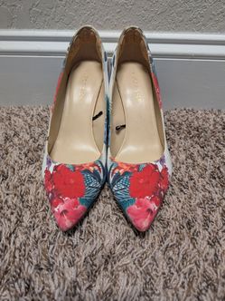 Women's floral heels size 8
