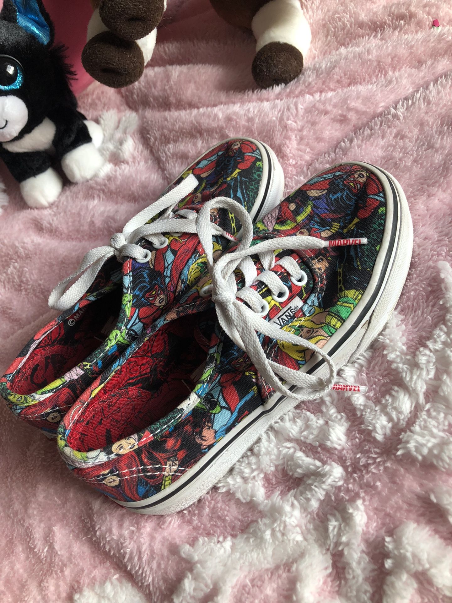 Marvel vans