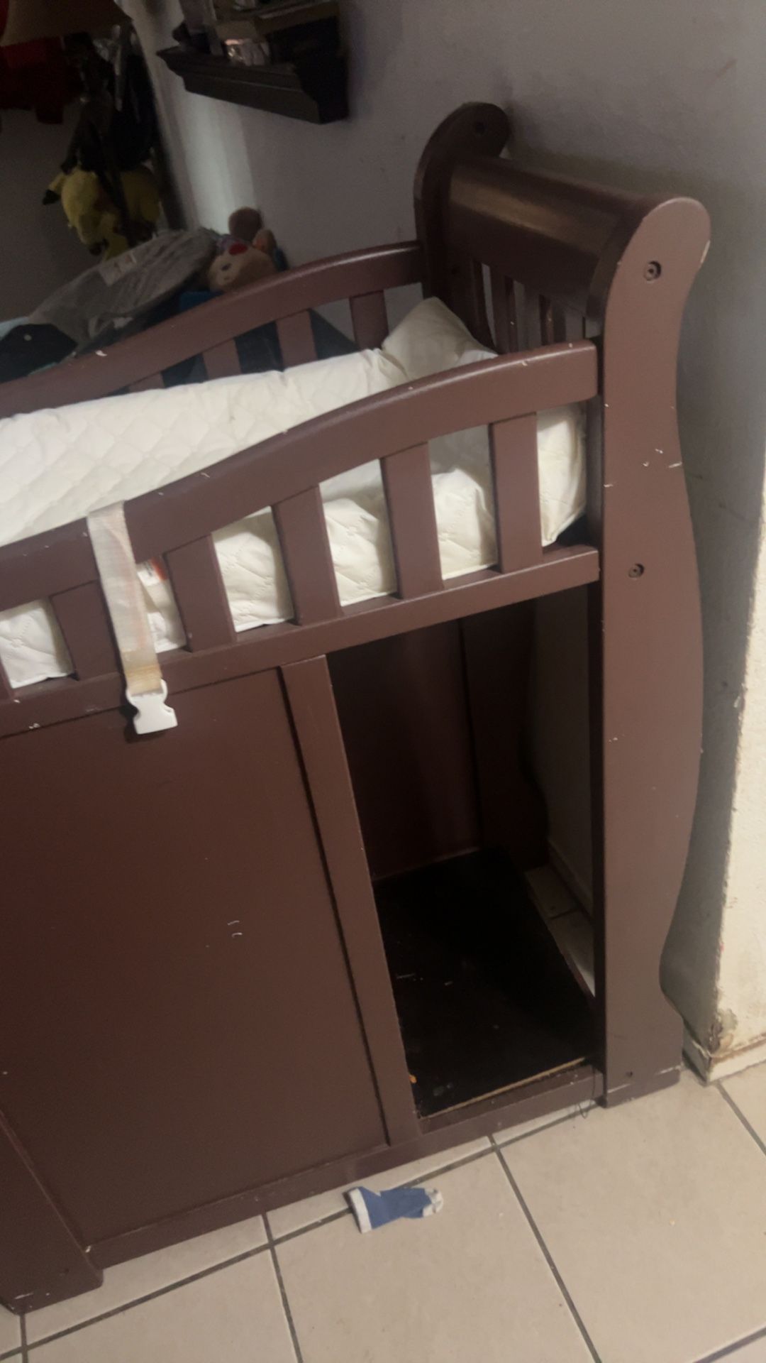 Changing Table/dresser