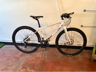Liv Thrive Women’s Small Flat bar road bike