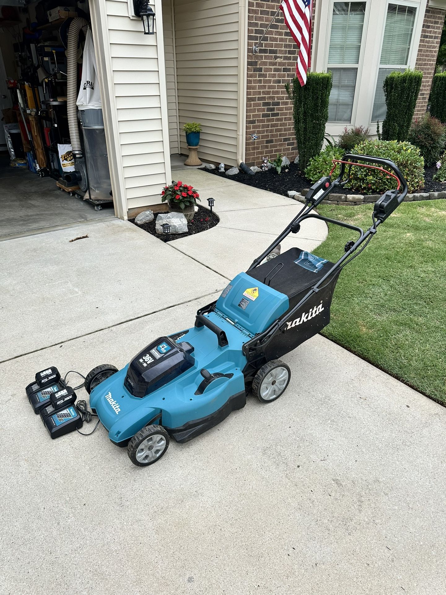 Mikita Self Propelled Mower