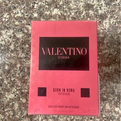 Valentino Donna Perfume 