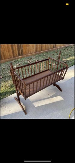 Vintage Bassinet